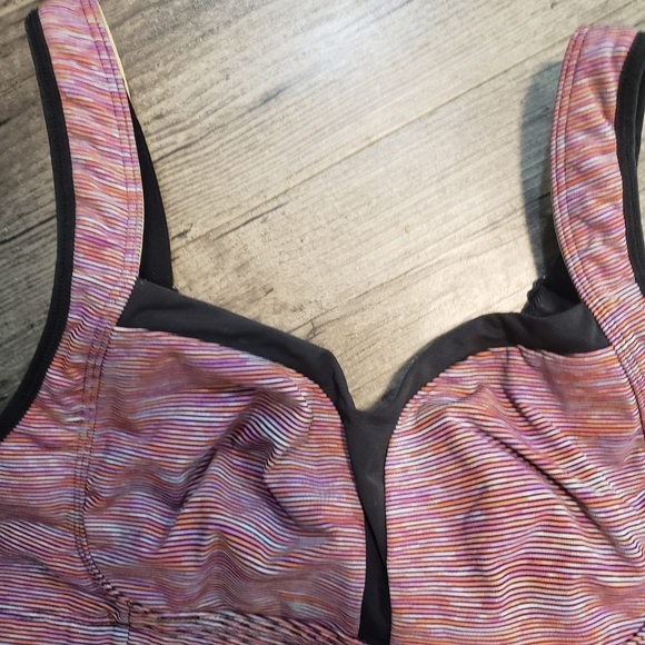 Lululemon sport bra multi colour sz 34D - Picture 2 of 5